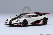 AUTOart 20041 Koenigsegg One : 1 pebble white/carbon 