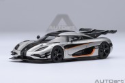 AUTOart 20042 Koenigsegg One : 1 moon grey/carbon 