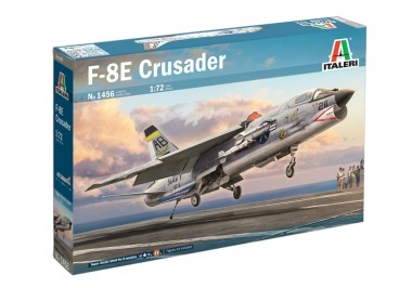 Italeri 1456 F-8E Crusader 