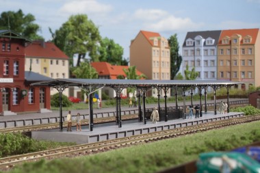 Auhagen 14481 Bahnsteig 