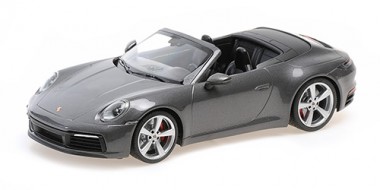 Minichamps 155067336 Porsche 911 Carrera 4S Cabrio grau-met. 