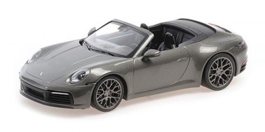 Minichamps 155067337 Porsche 911 Carrera 4S Cabrio grau-met. 