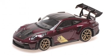 Minichamps 410062112 Porsche 911 (992) GT3RS purple (2024) 