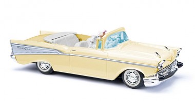 Busch Autos 45060 Chevrolet Bel Air '57 Cabrio m. Figuren 