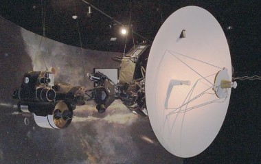 Hasegawa 654002 Unmanned Space Probe Voyager 